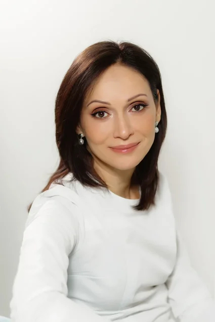 врач косметолог Елена Дадьянова